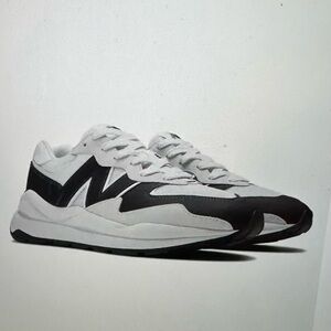 New Balance 5740